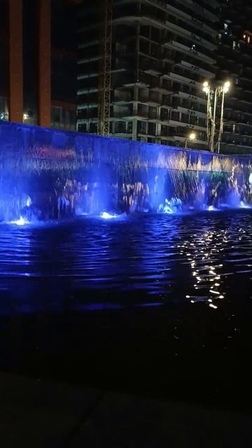 #झरना#fountain#colored#lanterns#батуми#фонтан#цветные#фонарики#? смотреть онлайн