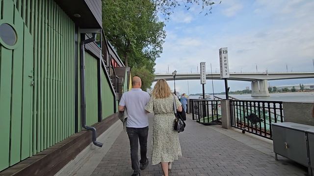 Гуляем по набережной Ростова-на-Дону. 9мая 2025г. День Победы. Хороший, тёплый, нежаркий день.