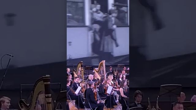 Фрагмент "Ленинградской симфонии" Дмитрия Шостаковича