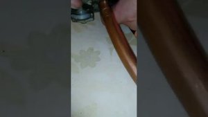 Устранение залома на медной трубе (5/8) с помощью плашки