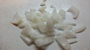 Мясо тушеное с луком и салом