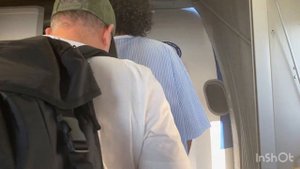 Заходим самолет nouvelair TS-INC есть маленький скриммер