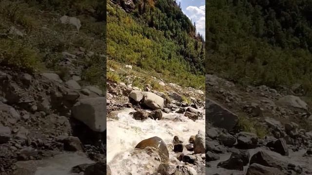 Грузия Местия. Водопады из ледника Ушба