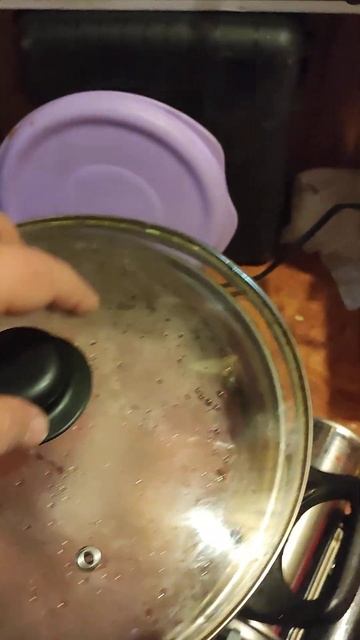 На рыбалке не только рыбу ловить надо уметь, но и вкусн смотреть онлайн