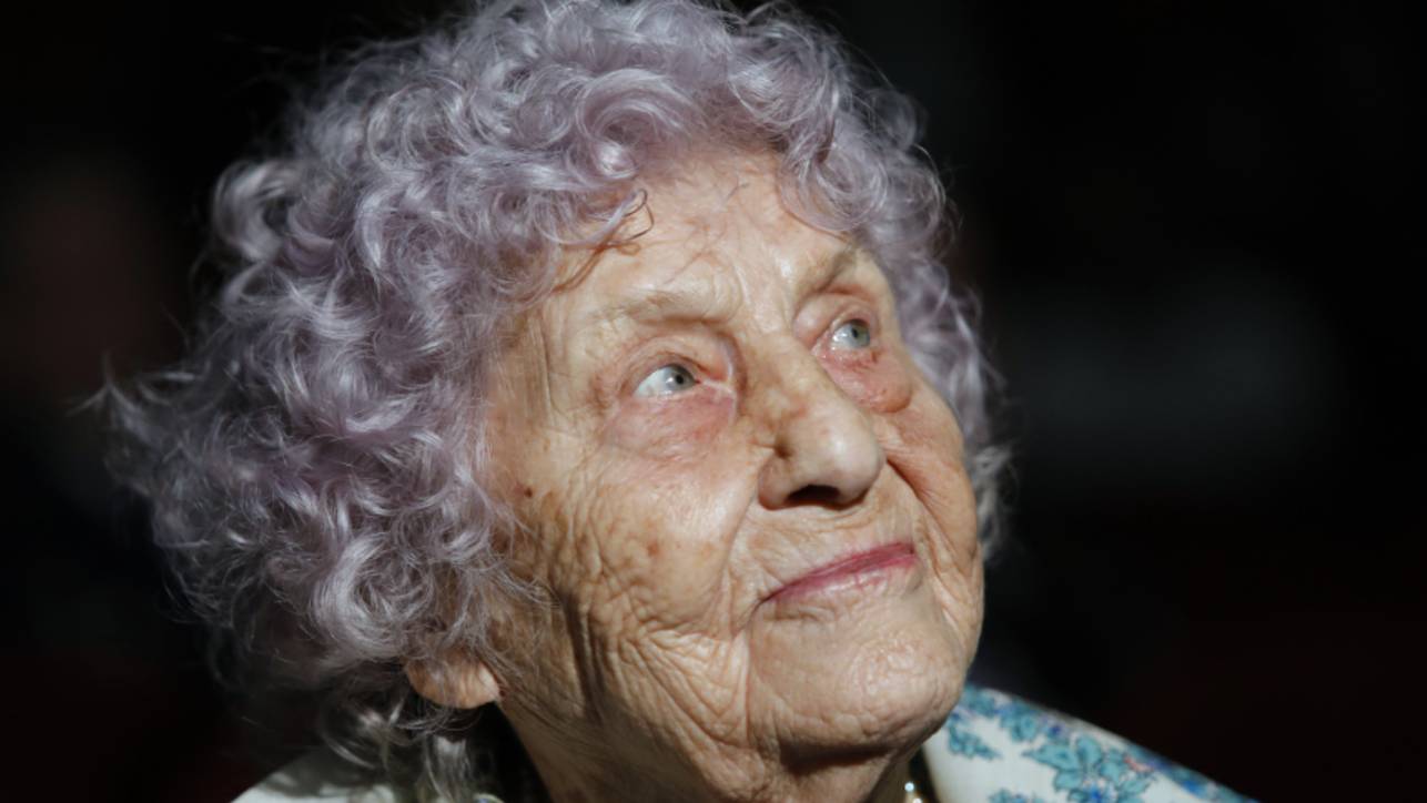 «Железная бабушка» Мария Колтакова поздравила россиян с 80-летием Победы песней