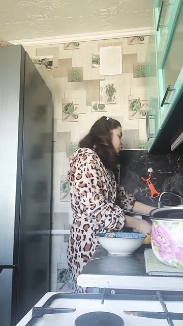 Сердце береги - ел посуду мой сама 😂 #смешноевидео #по? смотреть онлайн