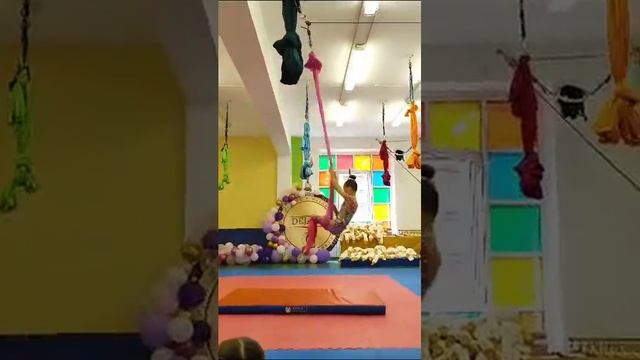 Алиса Полякова. 7 лет. 20.05.2023. Воздушная гимнастика Dejavu смотреть онлайн