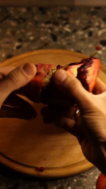 Гранатовый сок, в домашних условиях #гранат #каксделат смотреть онлайн