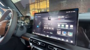 Езжу на Dongfeng Mengshi M-Hero. Лиса рулит