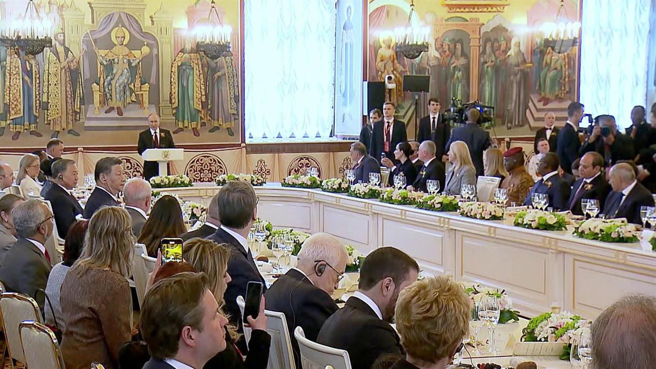 Для зарубежных гостей в Кремле был организован торжественный прием от имени президента