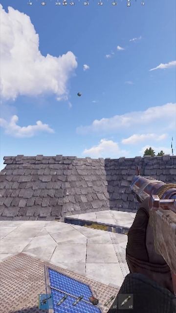 БРОСОК ГРАНАТЫ #rust #rustclips #rustpvp смотреть онлайн