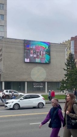 На здании проектного института по Гоголя можно посмотреть онлайн-шествие  Бессмертного полка