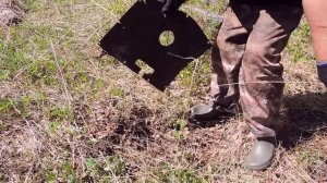 КРУПНОЕ ТРАКТОРНОЕ ЖЕЛЕЗО НА НЕКОПАНОМ ПОЛЕ | Металокоп На Полях В Исчезнувшей Деревне