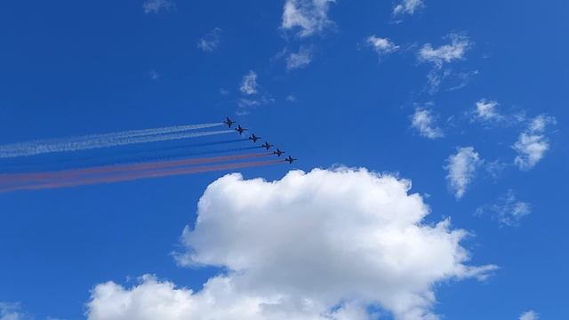 Парад в честь 80-летия Победы. 6 Су-25 в воздухе.