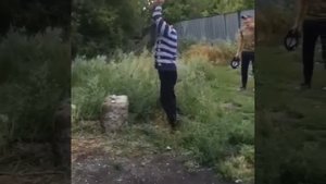 Разрубил баллон монтажной пены