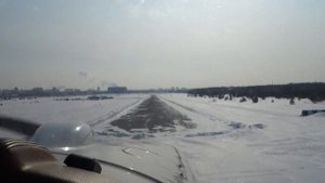 Посадка в аэропорту Новосибирск (Северный)