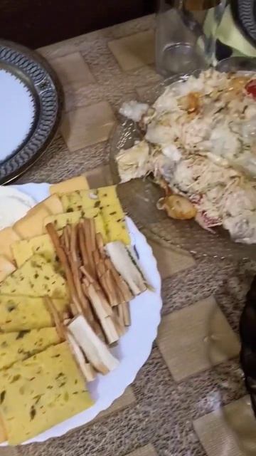 #готовимслюбовью #едимдома жду гостей, на столе будет ? смотреть онлайн