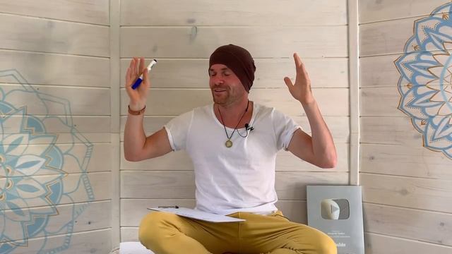 Ролик №45. Осторожно Вампиры! 7 Способов Как Люди Забирают Вашу Энергию смотреть онлайн