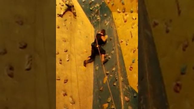 6С (желтая) смотреть онлайн