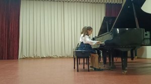 Д. Гловер. Клоун
