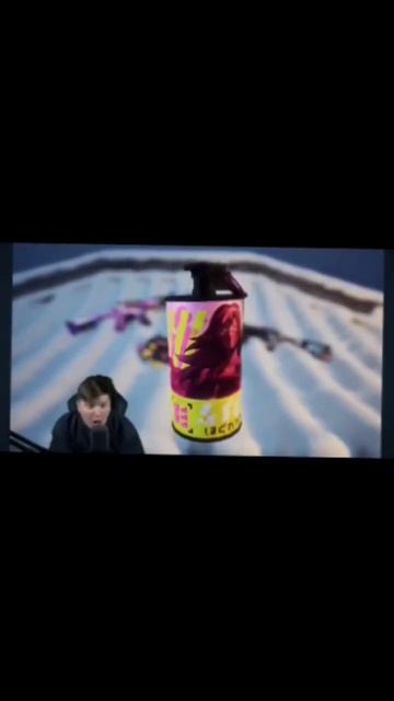 РЕАКЦИЯ НА НОВЫЕ СКИНЫ НА ГРАНАТЫ #standoff2 #веля #рекомен? смотреть онлайн