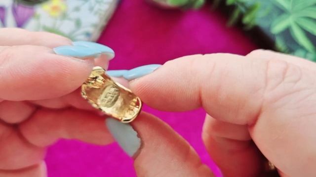 СЕРЕЖКИ ДУГИ, NOLAN MILLER смотреть онлайн