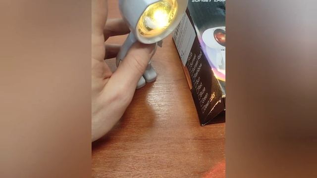 Укртехзбут. Лампа з ефектом заходу сонця. Лампы с эффе? смотреть онлайн