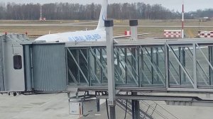 Обозреваем Airbus A319  Уральские Авиалинии и Superjet 100 Azimuth / ?