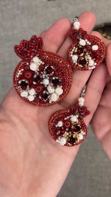 Серьги. Брошь. Гранат. Украшения. смотреть онлайн