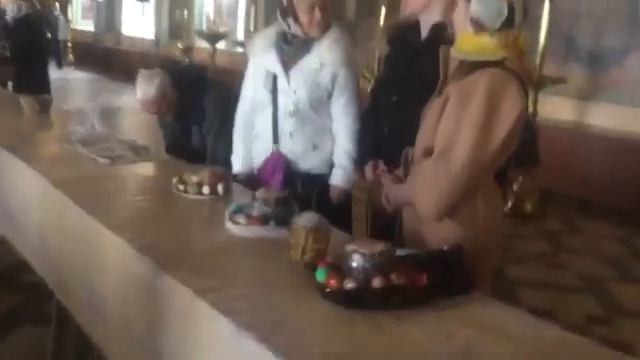 Архивное видео Освещение Куличей Троица Сергиева Лав?