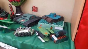 Выставка военной техники и формы