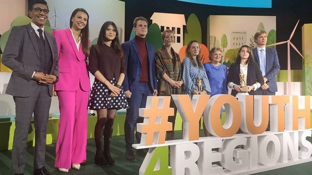 Вручена премия молодым журналистам. Среди финалистов смотреть онлайн