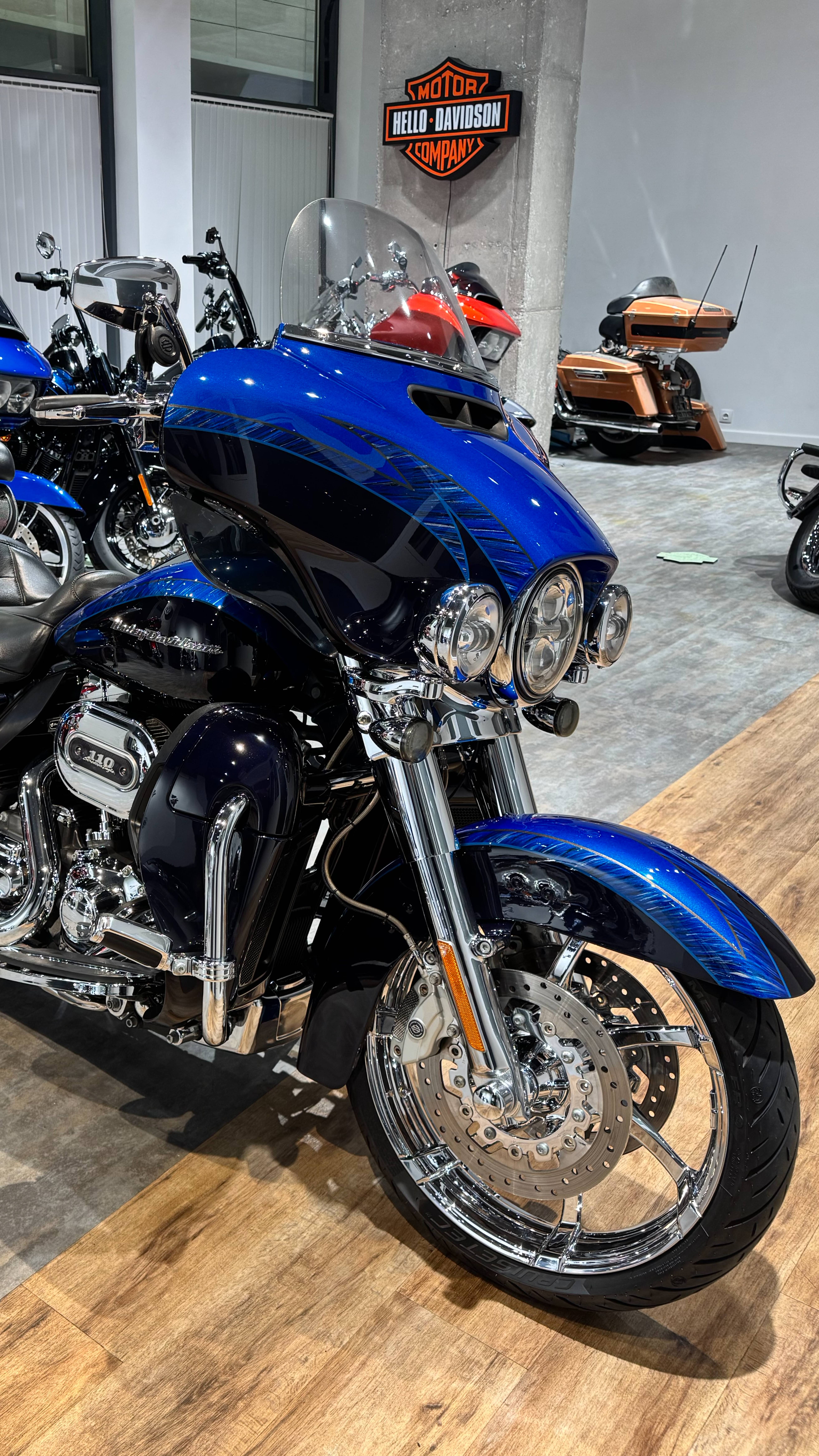 2014 CVO Limited Jupiter Blue