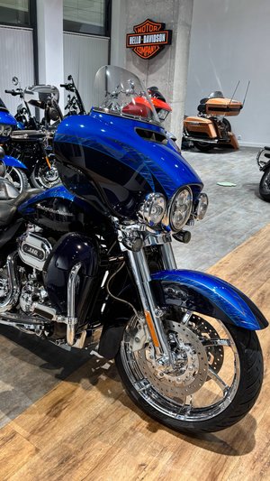 2014 CVO Limited Jupiter Blue
