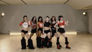 KATSEYE (캣츠아이) - 'Gnarly' dance practice mirrored