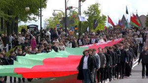 Праздничное шествие на День Победы в Лиде