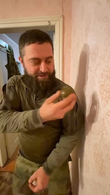 Юмор, если нет массажного мячика то поможет РГО)) #мара? смотреть онлайн