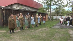 Концерты во дворах прошли для ветеранов Великой Отечественной войны города Шадринска (2025-05-09)