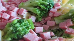 Паста с брокколи и сыром Бри