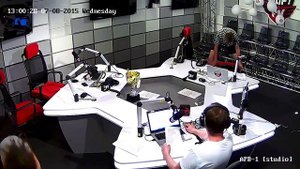 Прикол ведущий СПОРТ FM упал со стула