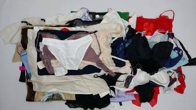 Фото лота №36938 по запросу Нижнее белье оптом