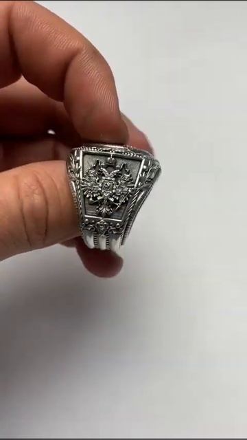 Кольцо три герба, серебро 925 пробы смотреть онлайн