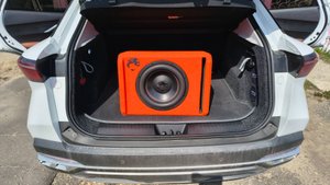 Новый басс радует глаз! или Обзор и прослушка активного сабвуфера DlAudio Piranha 12A Orange V.2