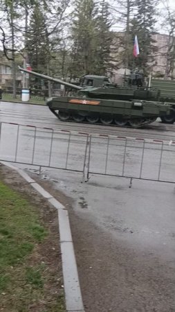 Военная техника перед Парадом в Нижнем Тагиле 9 мая 2025 года