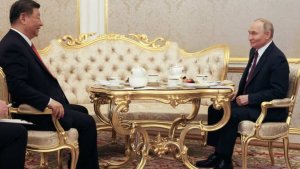 Путин и Си Цзиньпин продолжили общение в неформальной обстановке