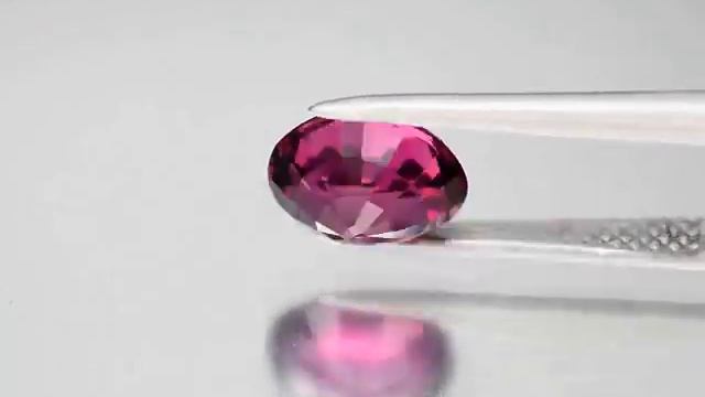 Гранат Родолит в Огранке "Сердце" смотреть онлайн