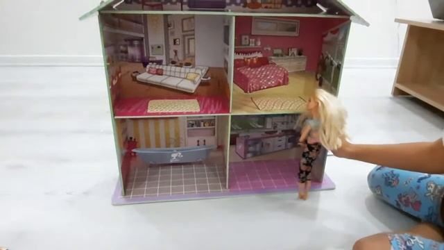 Картонный домик для Барби.  Barbie Benim  Rüya Evim