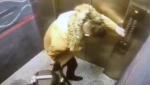 мужик и пылесос