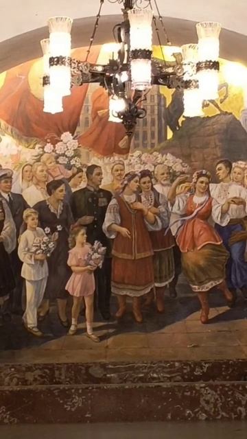 kievskaya subway station in the heart of #moscow #москва #مسکو #subway #метро #مت? смотреть онлайн