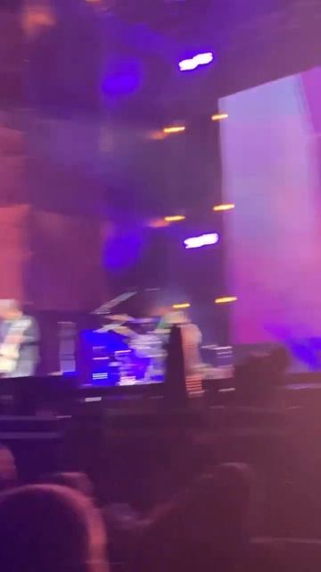 Кино-красно желтые дни #тихомиров #каспарян смотреть онлайн